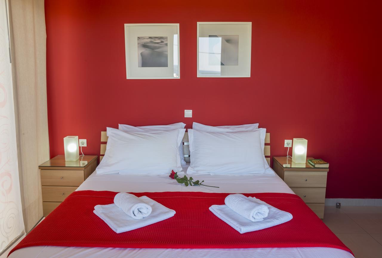 Caravella Luxury Apartments Палеохора Экстерьер фото